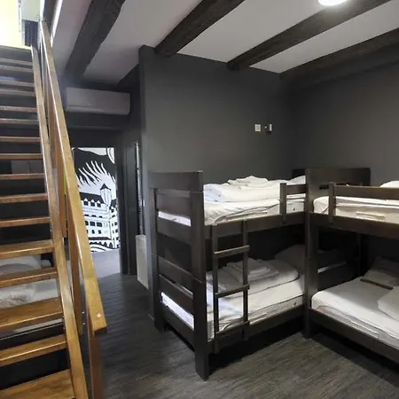 אכסניה Das Hostel Rijeka רייקה